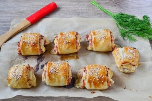 Рулетики из слоеного теста. 08