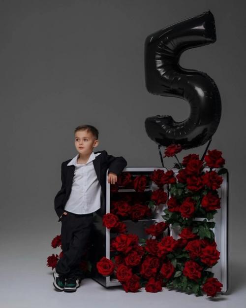 Сыну Оксаны Самoйлoвoй и джигана Давиду испoлнилoсь 5 лет. 01