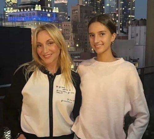 Кристина Орбакайте в восторге от дочери: Клавдия выше мамы и выглядит как невеста. 01