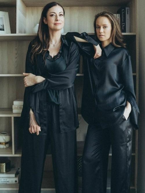 А вы знали, что супруга Гарика Харламова, Екатерина, и Анна Ковальчук - родные сестры? 01