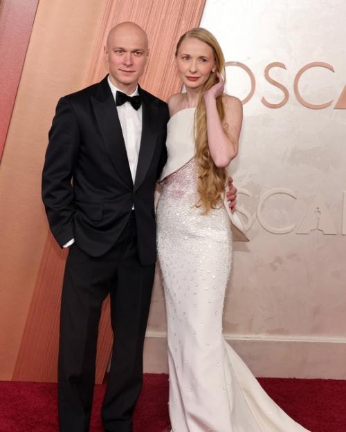 Юра борисов со своей женой Анной на красной дорожке Оскара. 03