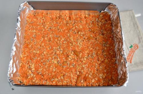 Морковные квадратики с курагой, семечками и овсяными хлопьями. 04 Морковные квадратики с курагой, семечками и овсяными хлопьями. 04