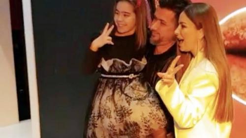 Неужели помирились?   Вот что удивительно, сердечко Ани будто растаяло обратно. 02