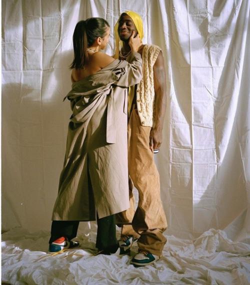 Старшая дочь Ивана урганта, живущая в США впервые показала своего парня. 02