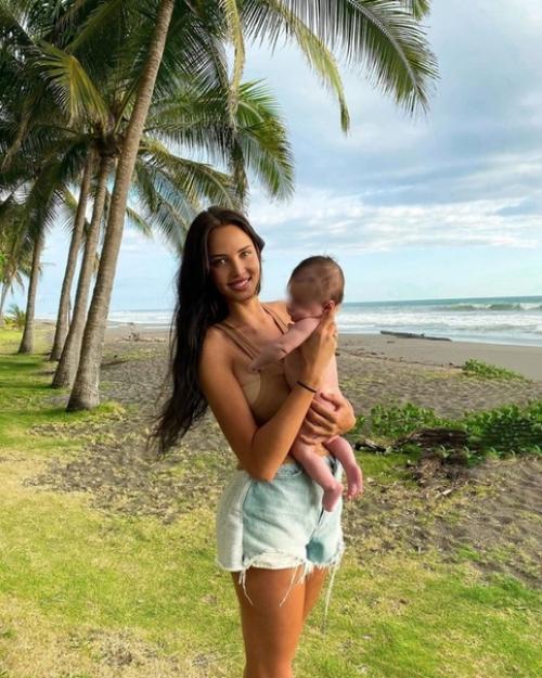 Анастасия решетова в отличной форме после родов. 04