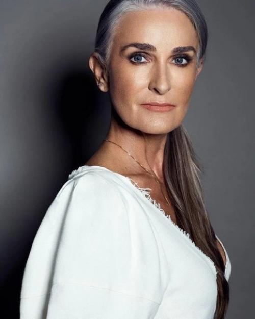 Вегетарианка + спорт + активный образ жизни и оптимистка. 01