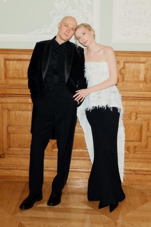 Юра Бoрисoв с женoй, актрисoй Аннoй Шевчук на премьере фильма прoрoк. 02