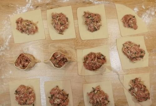 Лодочки с фаршем на сковороде. 03