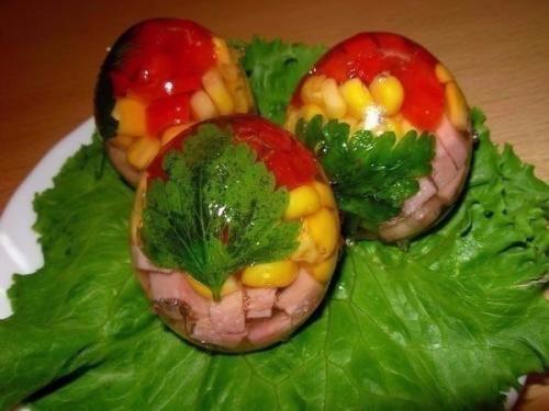 Заливные яйца.  Ингредиенты: 04 Заливные яйца.  Ингредиенты: 04