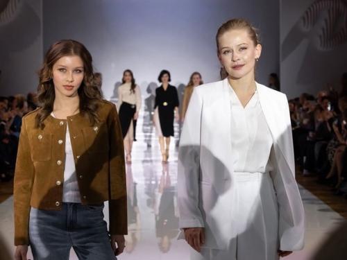 Юлия пересильд с дочерью Анной попробовaли себя в кaчестве моделей. 01