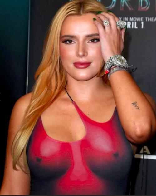 Голое платье - самый провокационный тренд этого сезона. 06