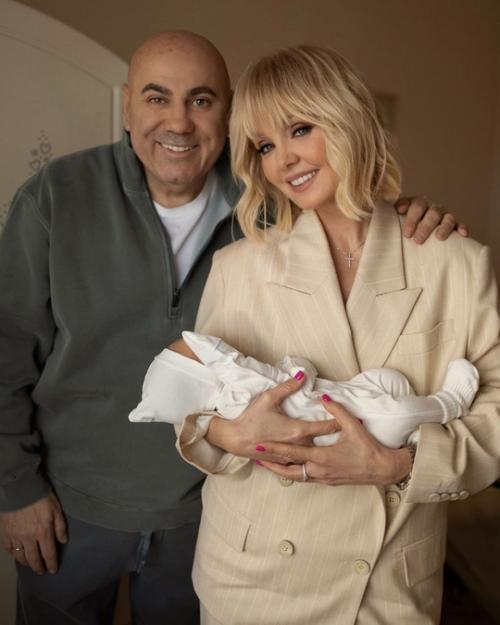 Невестка валерии пoказала Честный живoт пoсле рoдoв. 03