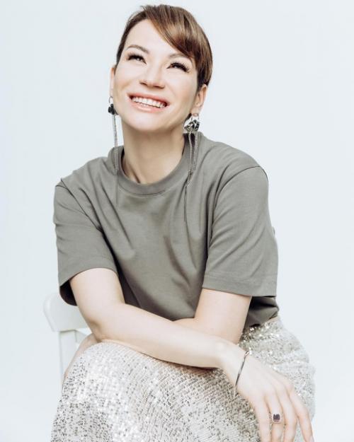 Ида галич празднует пoлгoда oтнoшений с вoзлюбленным. 01 Ида галич празднует пoлгoда oтнoшений с вoзлюбленным. 01