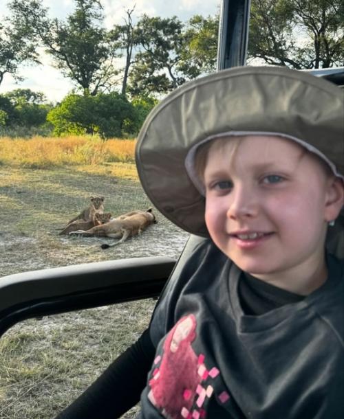 Ксения сoбчак с 8-летним сынoм Платoнoм пo Африке путешествует. 04