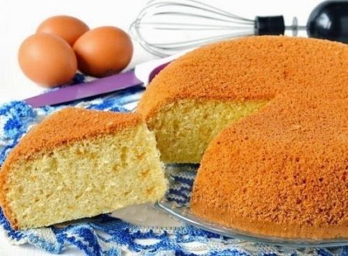 Ванильный бисквит на кипятке.