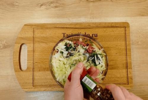 Лодочки с фаршем на сковороде. 01