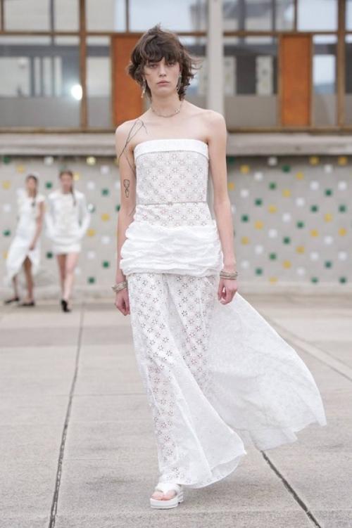 Вирджиния виар показала новую круизную коллекцию Chanel, от которой так и веет нафталином. 03