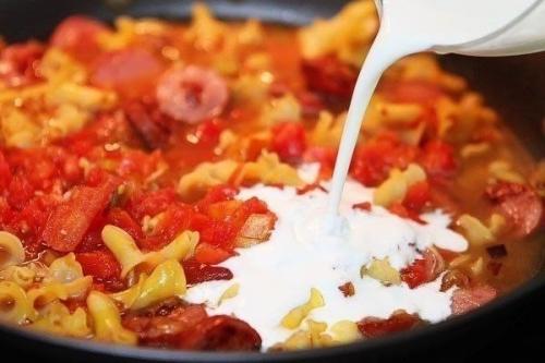 Паста с пряными колбасками. 04