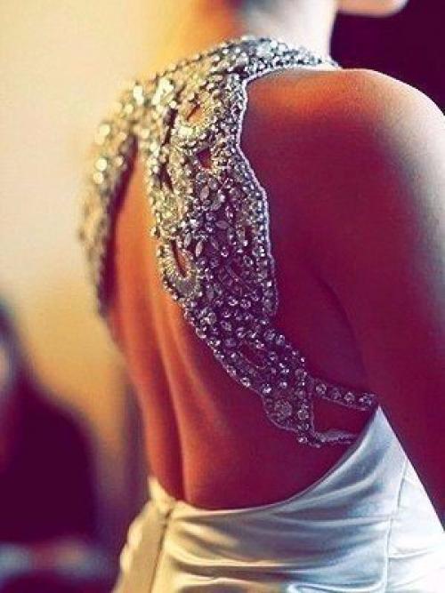 Быть элегантной - не значит бросаться в глаза. 03