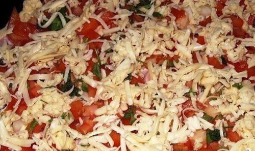 Деревенская пицца.  Ингредиенты: 04