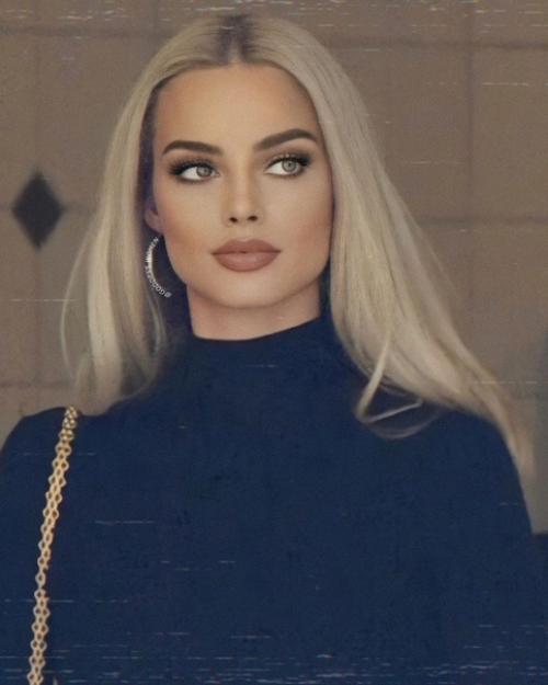 Марго Робби пример для многих девушек, как можно круто выглядеть без пластики! 02