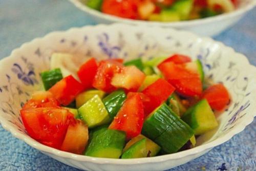 Овощной салат с сыром Фета. 03