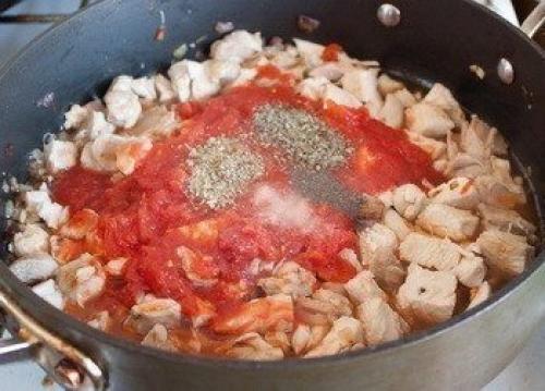 Томатный суп с курицей и зеленой фасолью. 02 Томатный суп с курицей и зеленой фасолью. 02