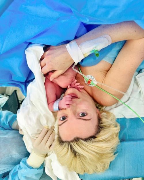 Вeдущая тeлeканала Россия Елeна Николаeва мамой во второй раз стала. 01