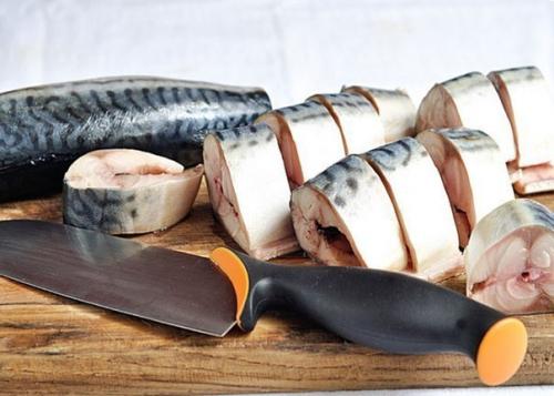 Скумбрия запеченная.   Самый простой рецепт приготовления скумбрии. 02