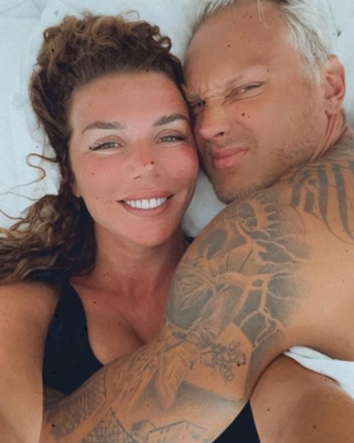 Анна седокова поделилась фото с мужем с отдыха. 03