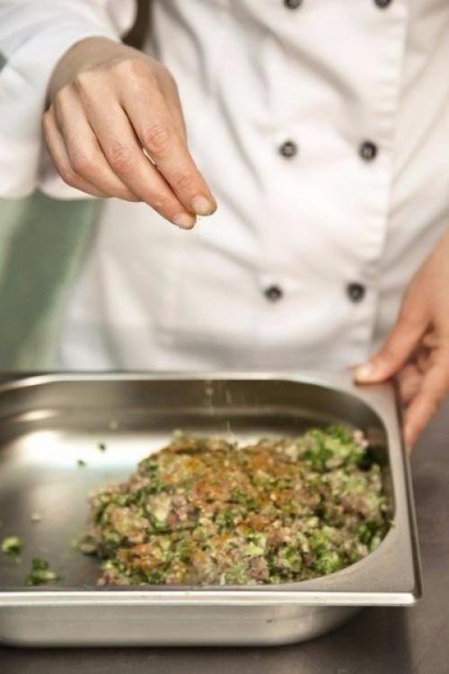 Хинкали.  Ингредиенты:   Пшеничная мука высшего сорта - 2 кг. 04