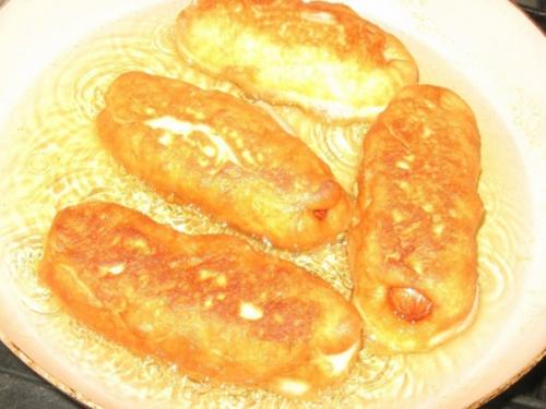 Жареные сосиски в тесте. 07