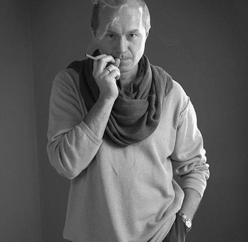 По расскaзам коллег актера, со съемок фильма, которые пpоходили в Ялте, Панин приехaл в Москву особенно уставшим.  