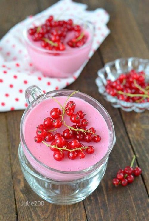 Йогуртовый мусс из красной смородины. 01 Йогуртовый мусс из красной смородины. 01