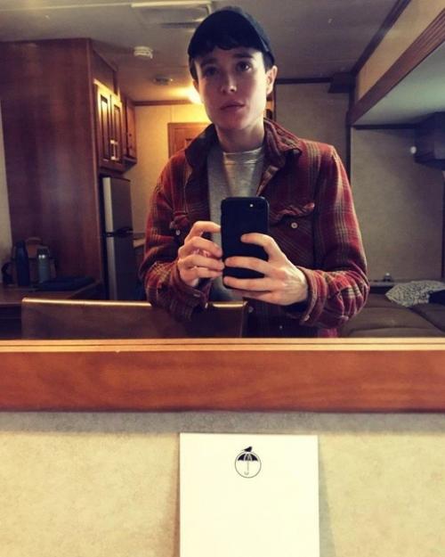 Эллиот Пейдж впервые показала себя после трансгендерного каминг - аута! 02