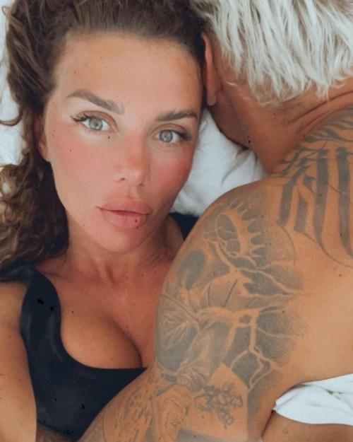 Анна седокова поделилась фото с мужем с отдыха. 01