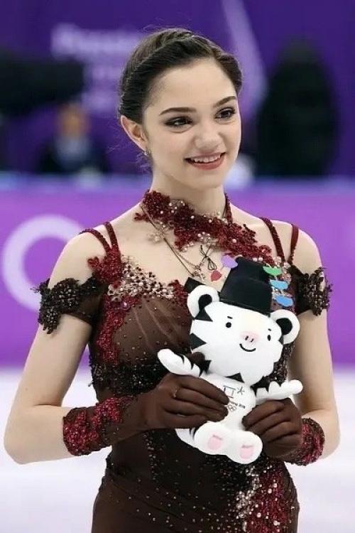 Я Сделала Пластическую Операцию - 26-летняя фигуристка Евгения Медведева призналась, что делала как минимум одну пластику. 04