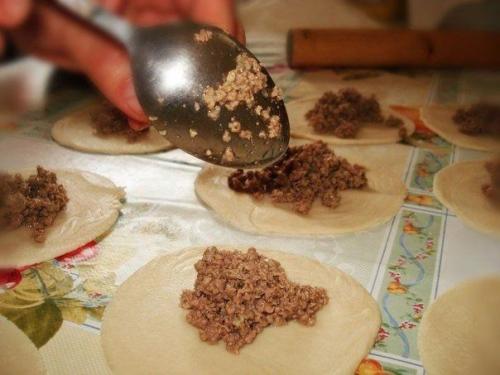 Cлоёная самса с мясом. 05