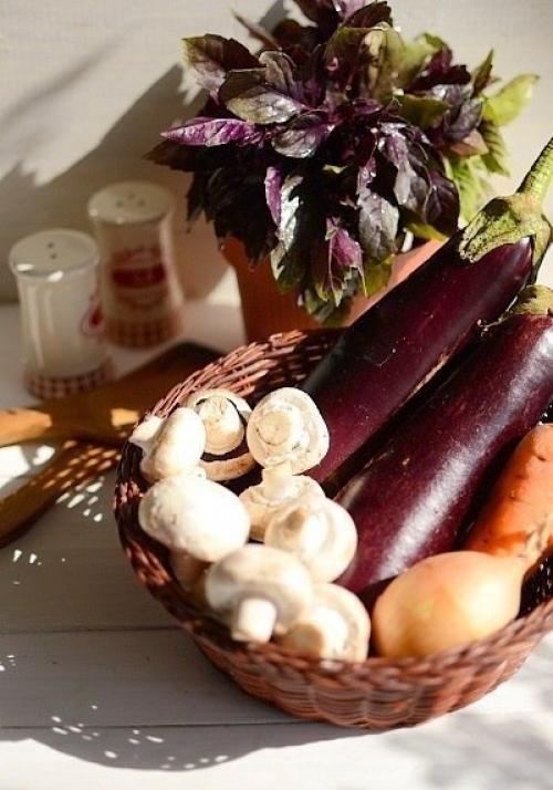 Баклажаны, запечённые с шампиньонами и сулугуни. 01