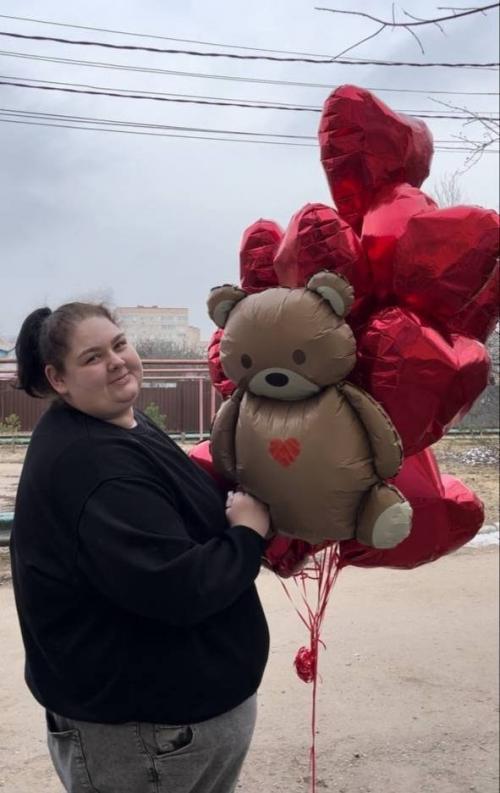 Знаете как сейчас выглядит самая крупная участница шоу Большие Девочки Алена Костюк, весившая 242 килограмма? 02