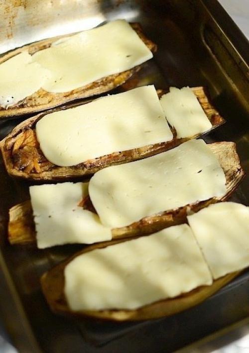 Баклажаны, запечённые с шампиньонами и сулугуни. 07