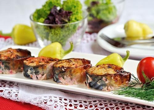 Скумбрия запеченная.   Самый простой рецепт приготовления скумбрии.