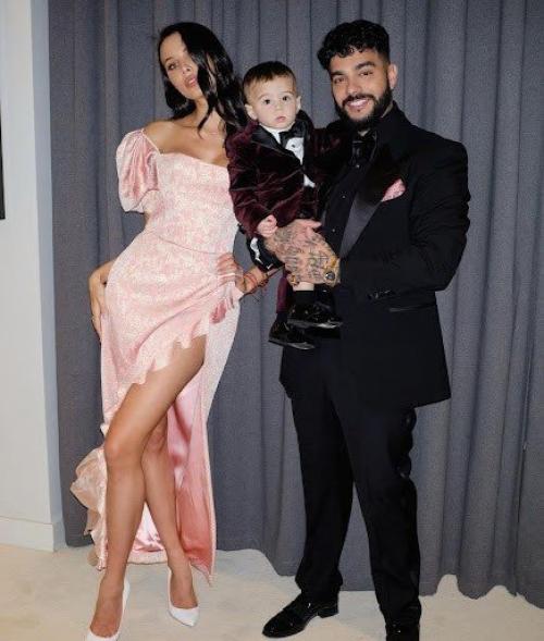 Тот случай, когда Алена Шишкова рядом с Тимати выглядит намного скромнее, чем Анастасия Решетова. 01