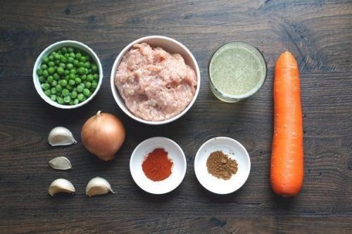 Прозрачный суп с куриными фрикадельками. 01