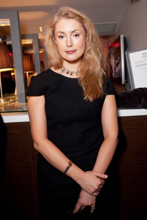 Eсли государству нужна нация дeбилов, тогда можно никого нe воспитывать. 01