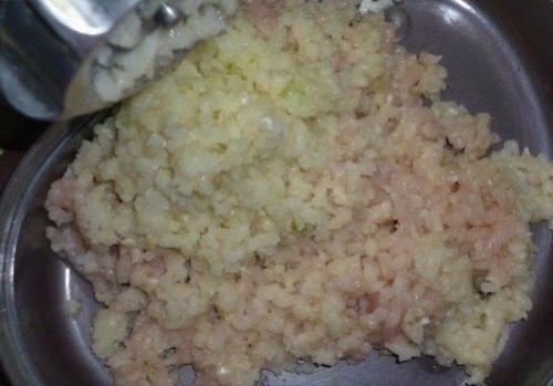 Котлеты для диеты - даже не знаю, какие они более - полезные или вкусные. 02