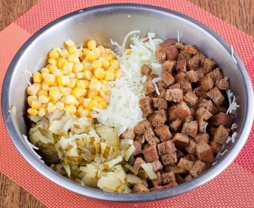 Салат с сухариками. 04 Салат с сухариками. 04