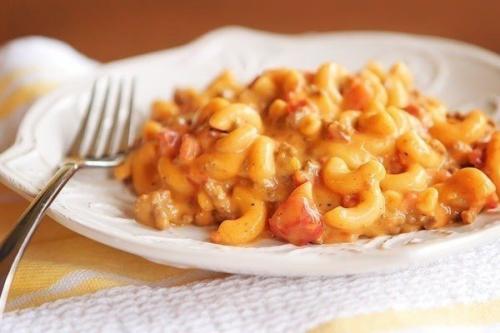 Макароны с фаршем, сыром и помидорами. Макароны с фаршем, сыром и помидорами.
