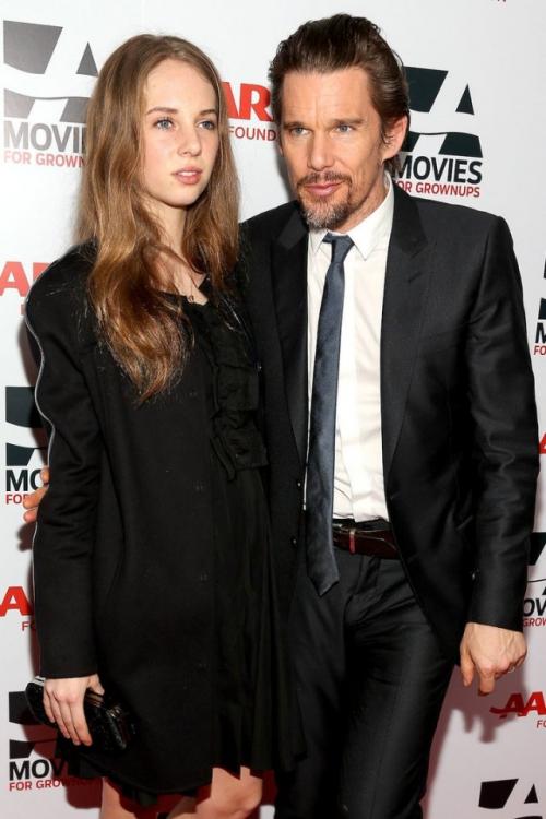 Майя хоук - американская актриса, модель и певица. 04