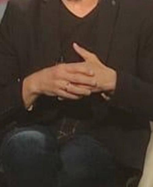 Овдовевший Пётр Чёрнышёв всё ещё носит обручальное кольцо после смерти Анастасии Заворотнюк. 01